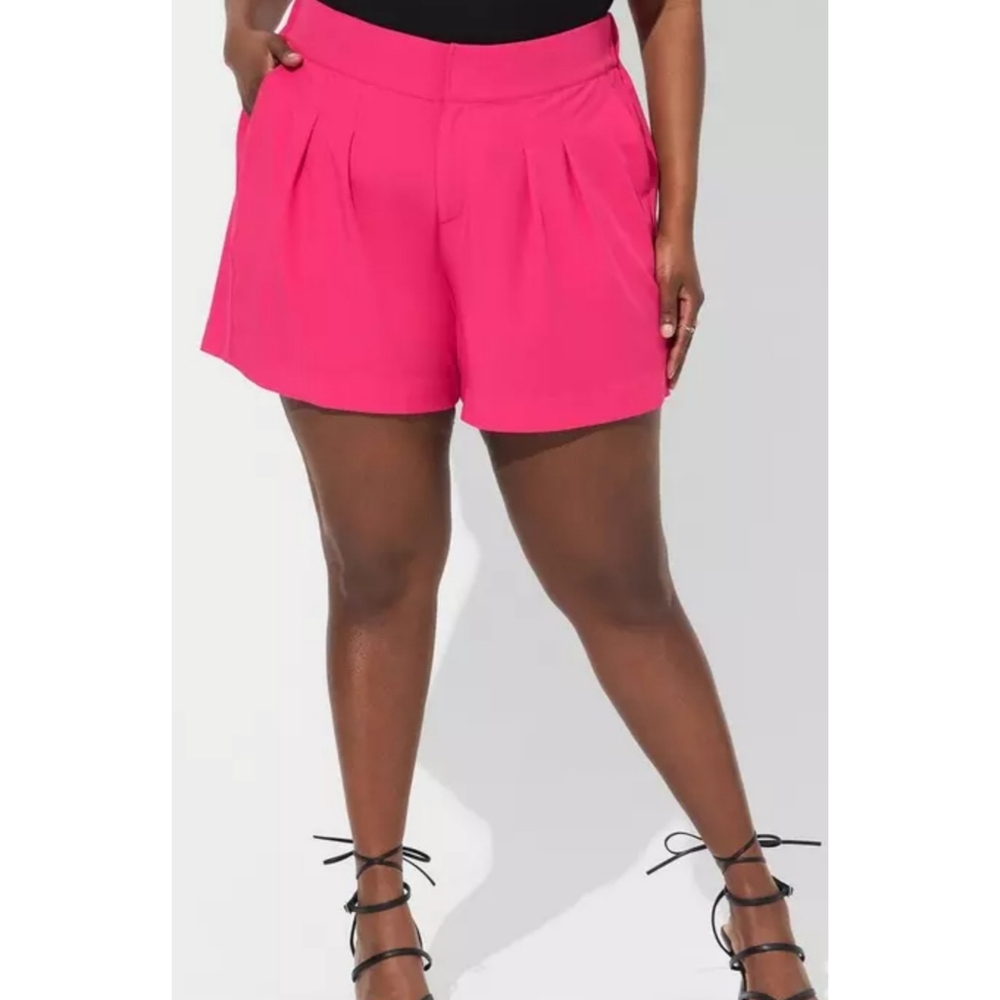 Torrid Wide Leg Studio Crepe Shorts In Pink Peacock Size 22